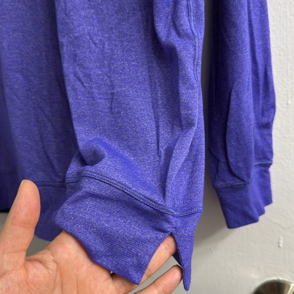 Lululemon Weightless Crew~ Heathered Bruised Berry size 8 - Picture 11 of 14